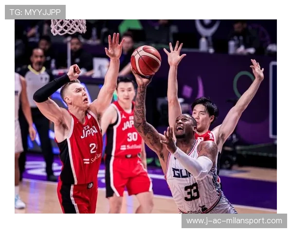 亚洲杯小组赛后场长传助攻轰动全场：战术创新与商业共振的现场解码